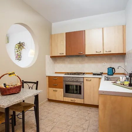 Kampus Living Luxury Complex *