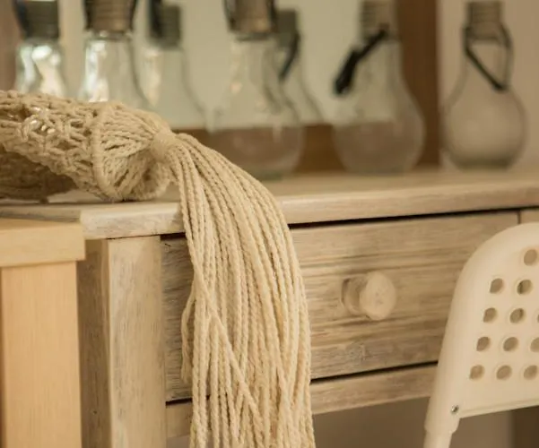 Kampus Living Luxury Complex 팔리라키