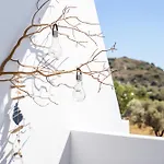 Kampus Living Luxury Complex פליראקי